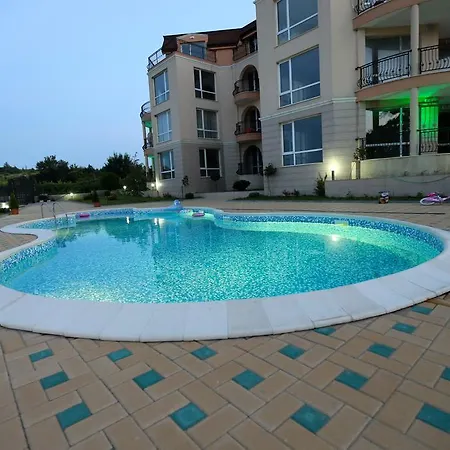 Apartment South *
